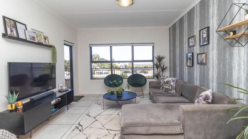 2 Bedroom Property for Sale in De Zicht Estate Western Cape